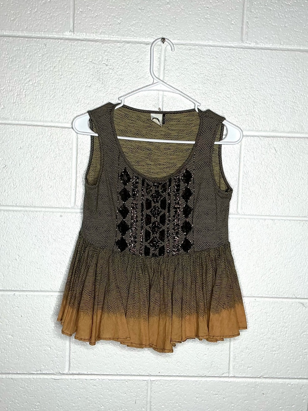 < Anthropologie Akemi + Kin Sequin Ombré Peplum Tank Top > - Picture 2 of 5